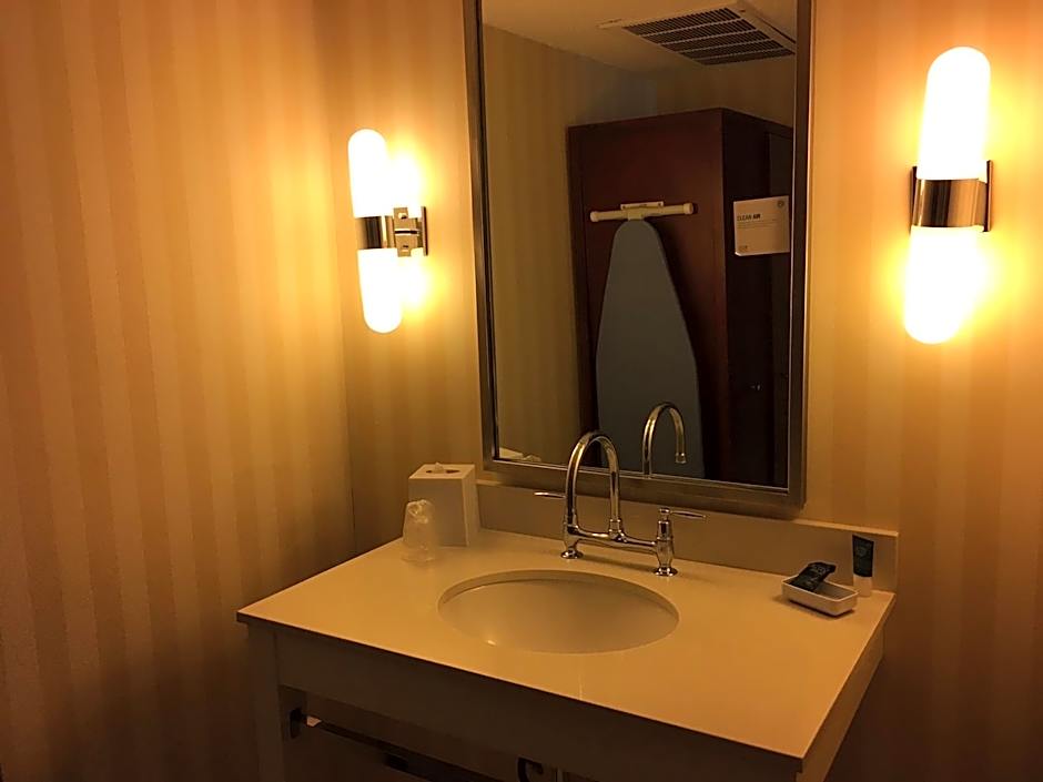Four Points By Sheraton Los Angeles International Airport