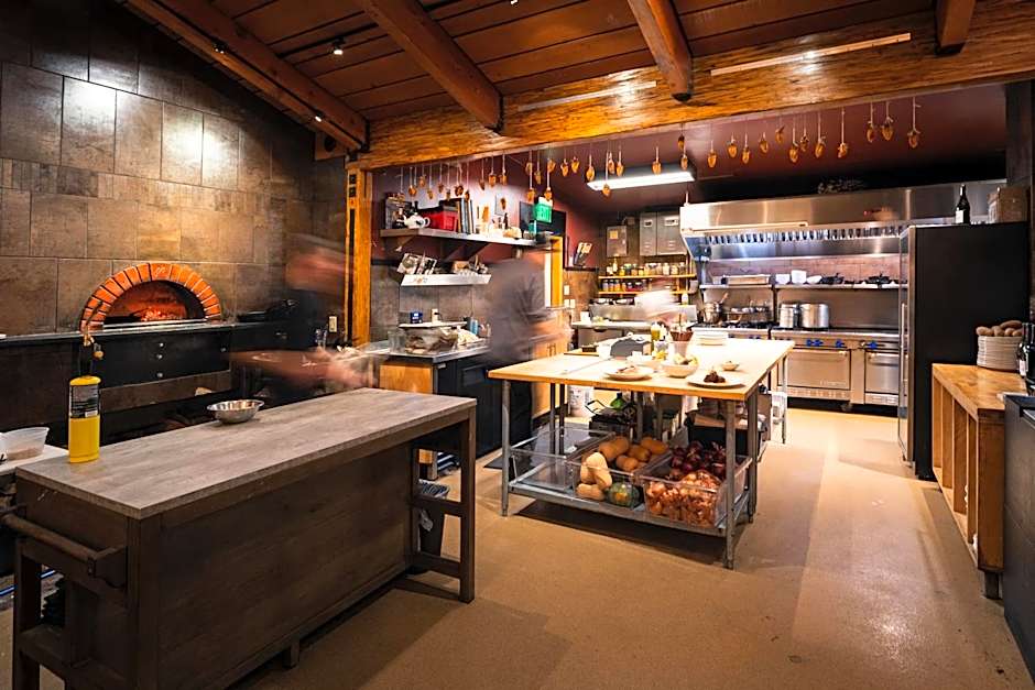 Gravity Haus Truckee-Tahoe