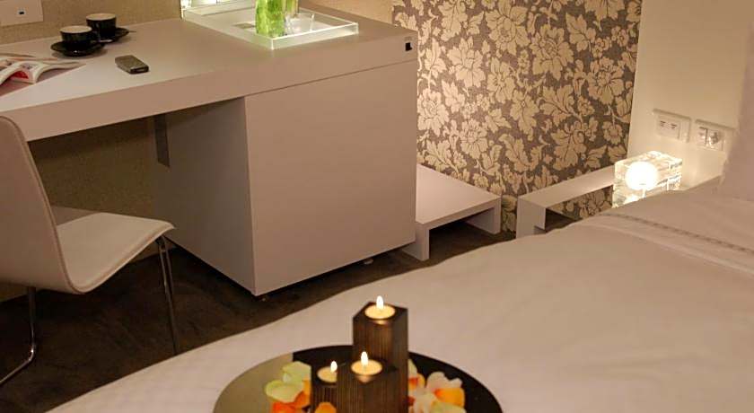 Hotel Purity