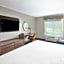 Holiday Inn Express Hotel & Suites Grand Rapids-North By IHG