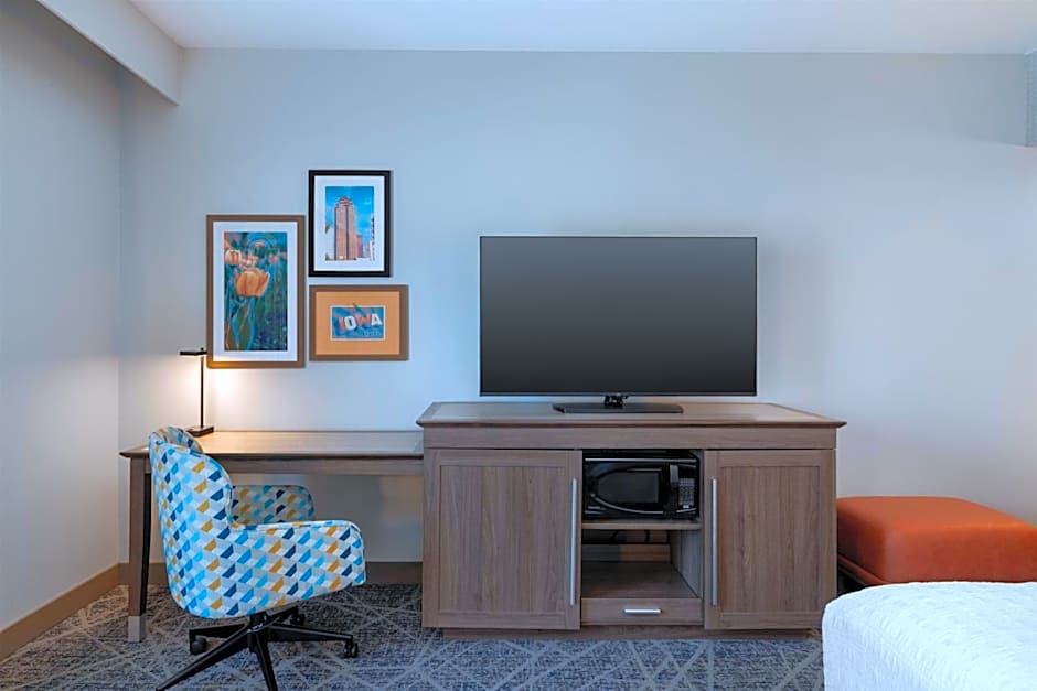 Hampton Inn By Hilton & Stes West Des Moines