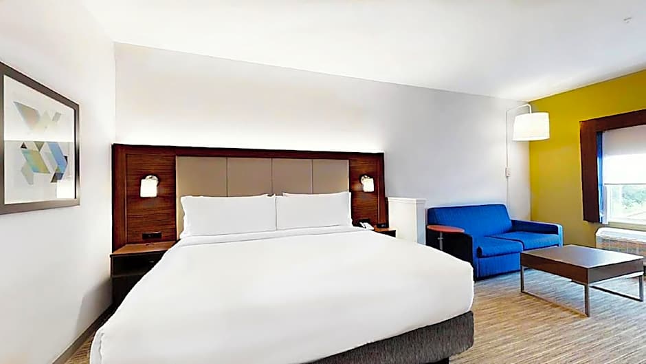 Holiday Inn Express & Suites Chalmette - New Orleans S By IHG