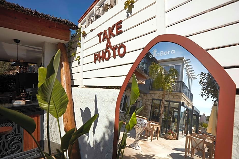AlaBora Hotel