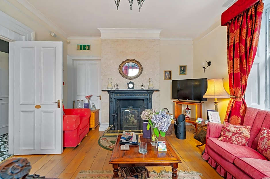 Robin Hill Heritage Guest House