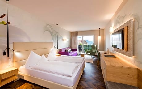 Deluxe Double Room with Balcony