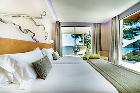 Deluxe Suite Sea View