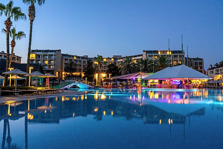 Arum Barut Collection - Ultra All Inclusive