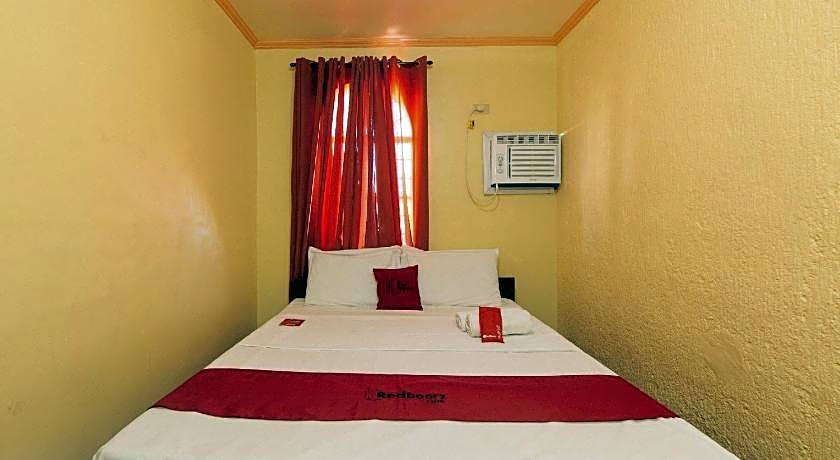 RedDoorz near SM Batangas City