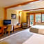 Tyax Lodge & Heliskiing