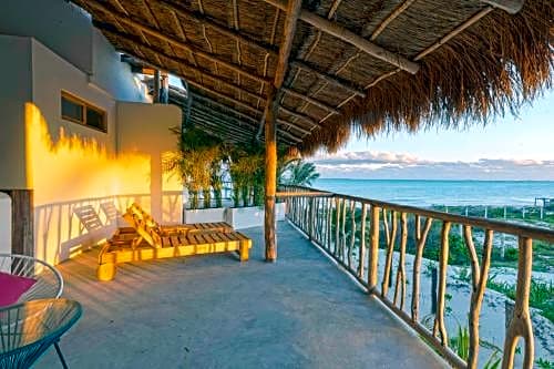 Punta Blanca Beachfront Suites