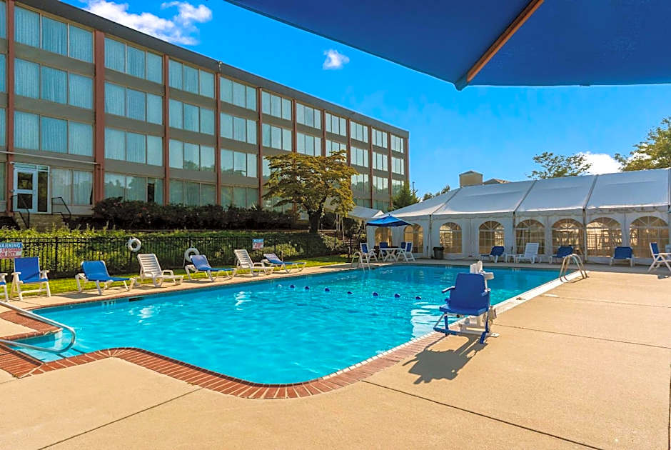Exton Hotel and Conference Center