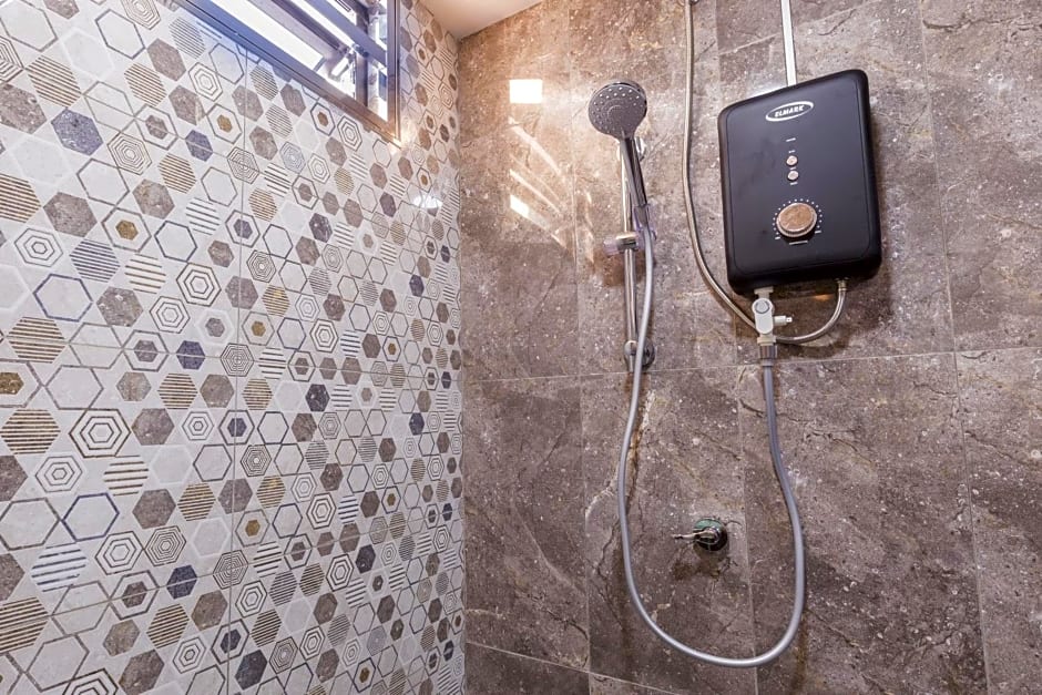 Lee Luxury Home, USM Penang