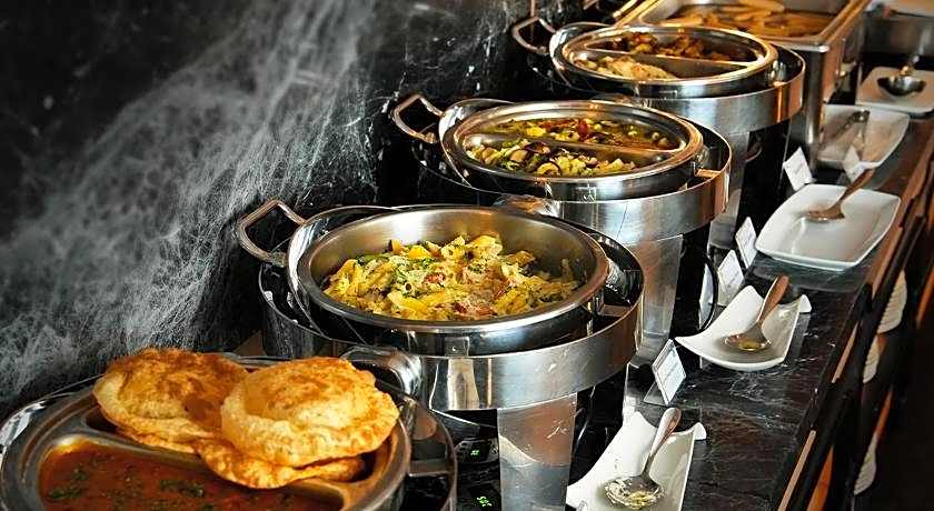 Ramada by Wyndham Bangkok Sukhumvit 11