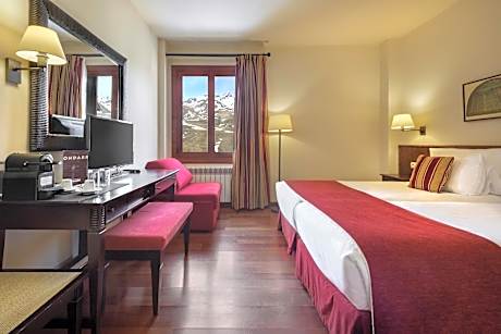 Triple Room (2 Adults + 1 Child)