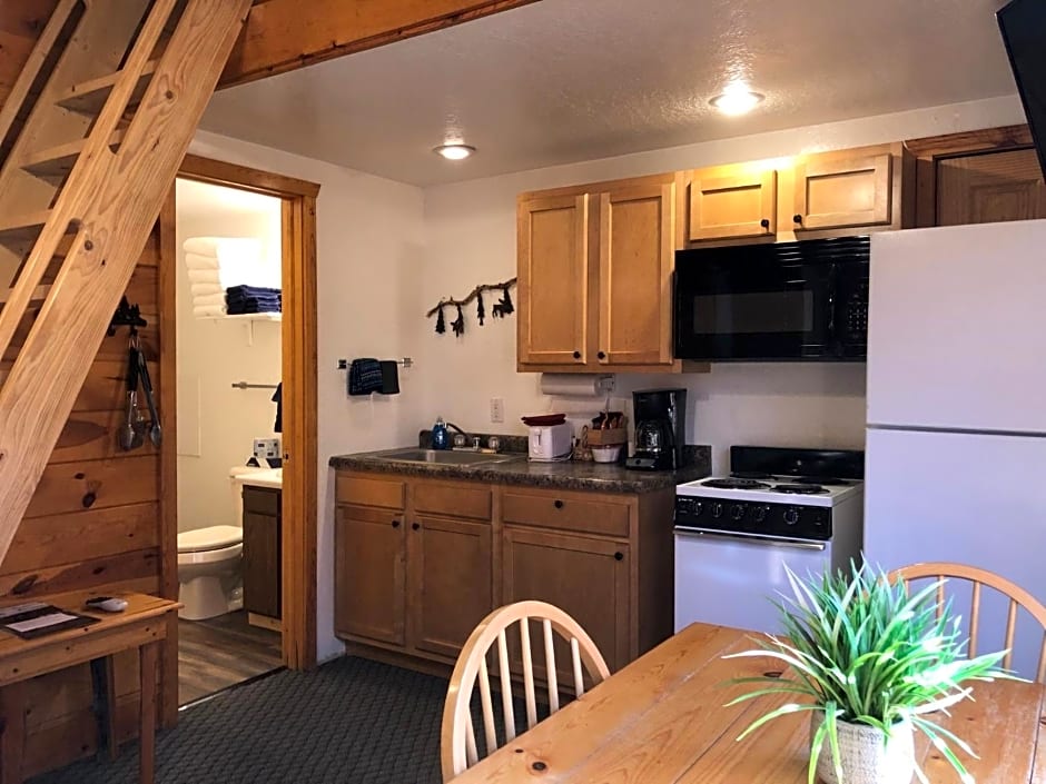 Mountain View Lodge & Cabins