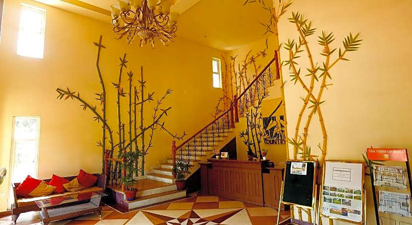 Country Roads Resort