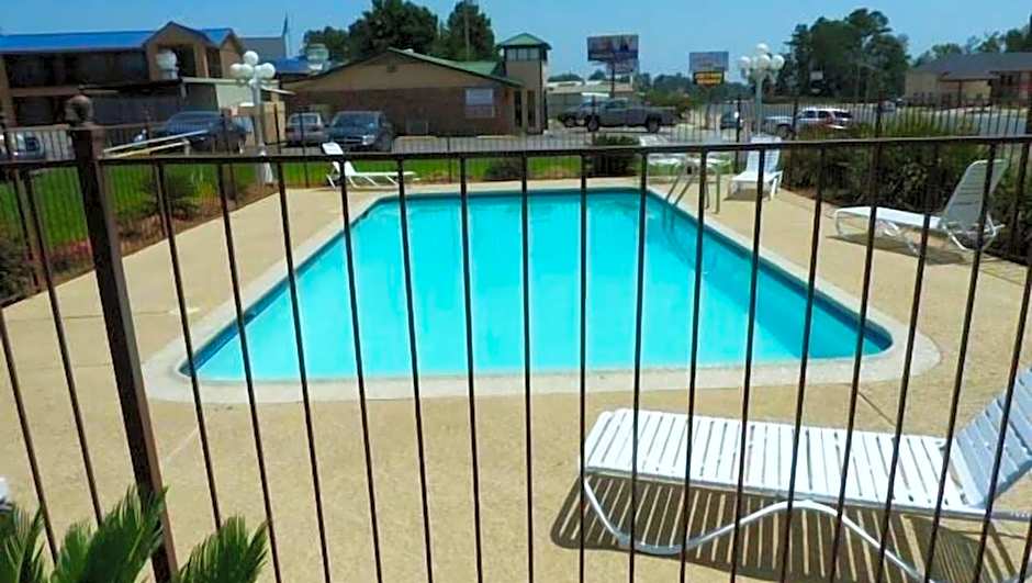 Xecutive Inn and Suites