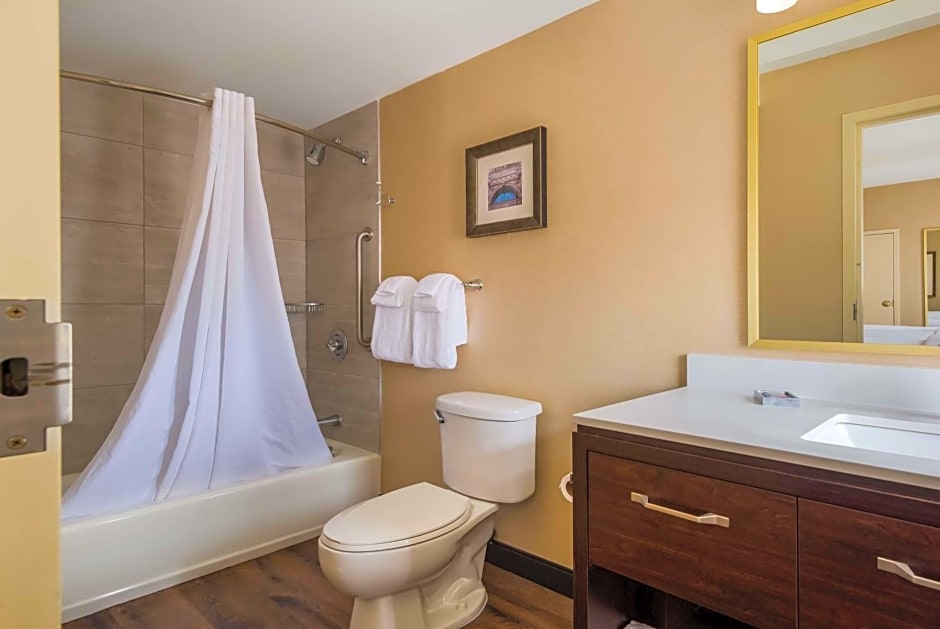 Best Western Syracuse Downtown Hotel and Suites