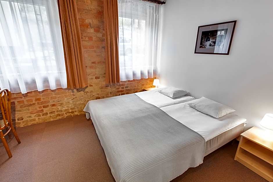 Janne Hotel with Self Check-in