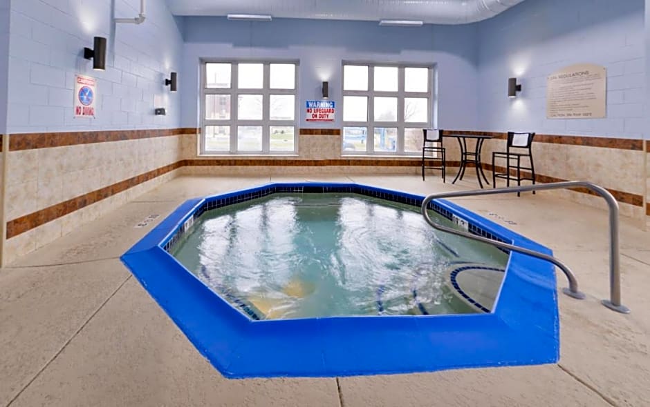 Holiday Inn Express Wixom By IHG