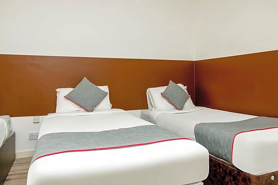 Cardiff Riverside Hotel by Belvilla