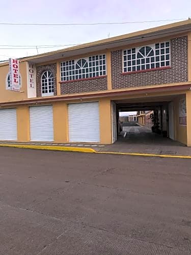 Hotel y Cabañas Alan Prince
