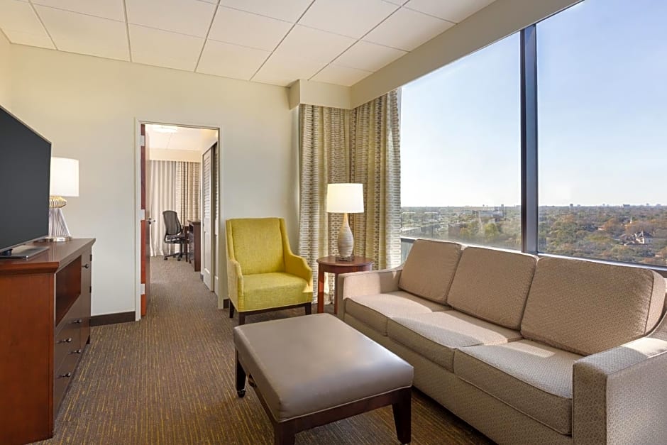 DoubleTree by Hilton Houston Medical Center Hotel & Suites