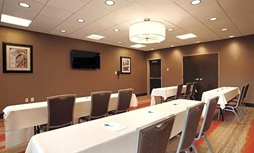 Homewood Suites by Hilton - Charlottesville