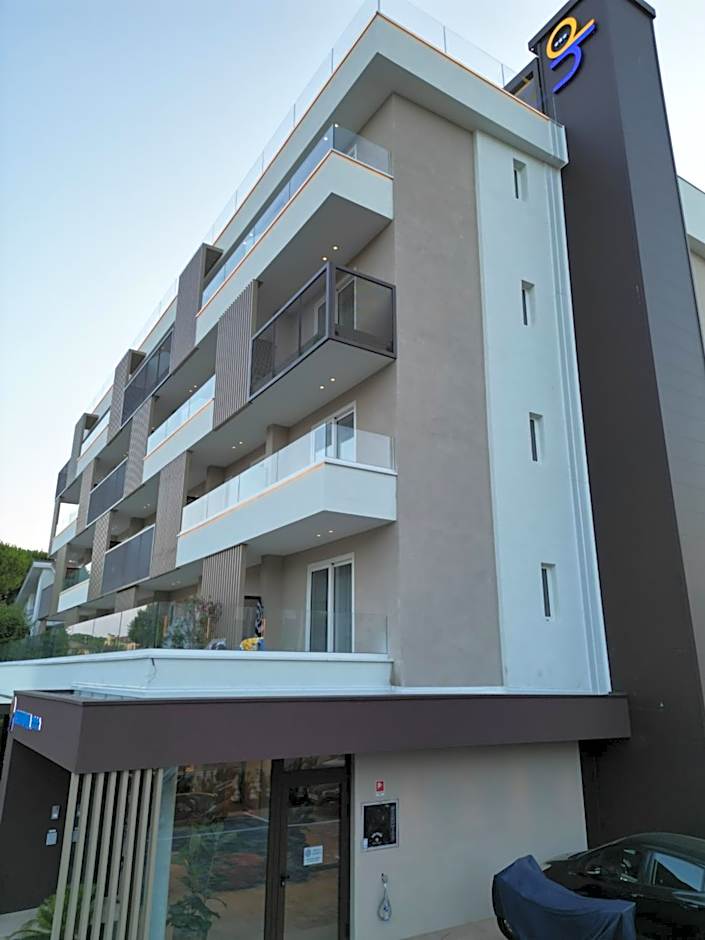 Petit Hotel