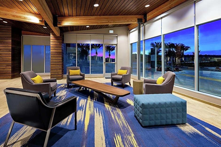 Hampton Inn Suites San Diego Airport Liberty Station Guest Reservations