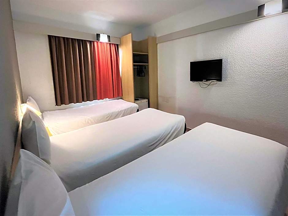 ibis Santos Gonzaga Praia