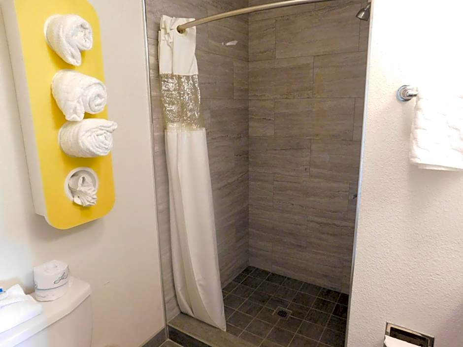 Fisherman's Cove Inn