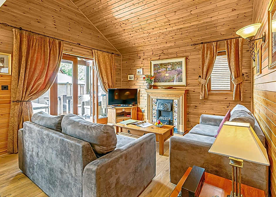 Tilford Woods Lodge Retreat