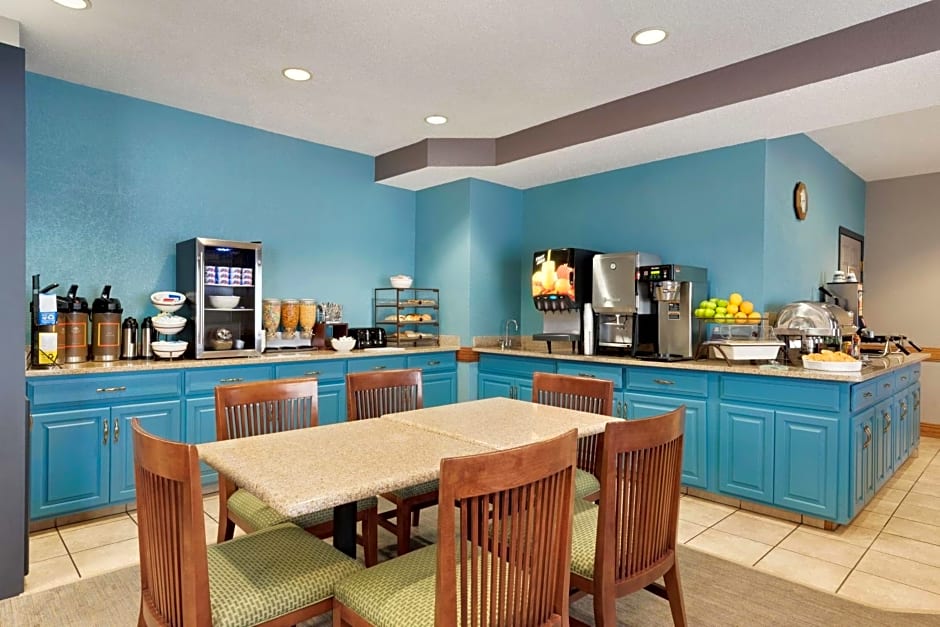 Country Inn & Suites by Radisson, Minneapolis/Shakopee, MN