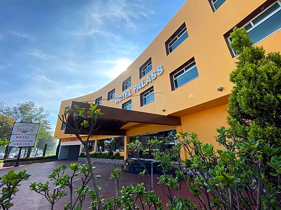 Hotel Palass