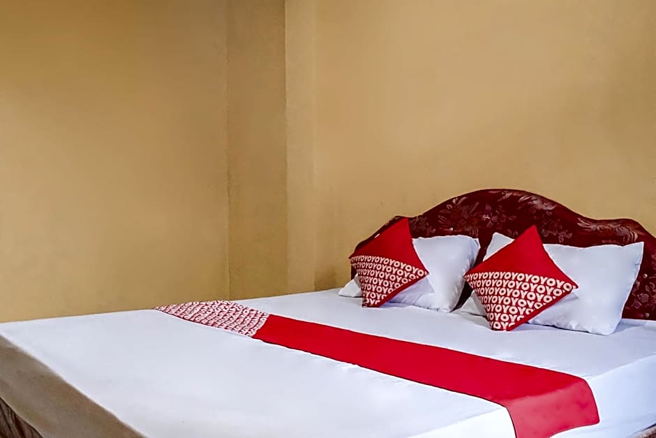 OYO 93332 Kharis Home Stay