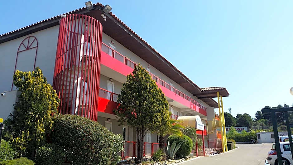 Brit Hotel Essentiel Sete / Balaruc