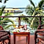 Sterling Lake Palace Alleppey