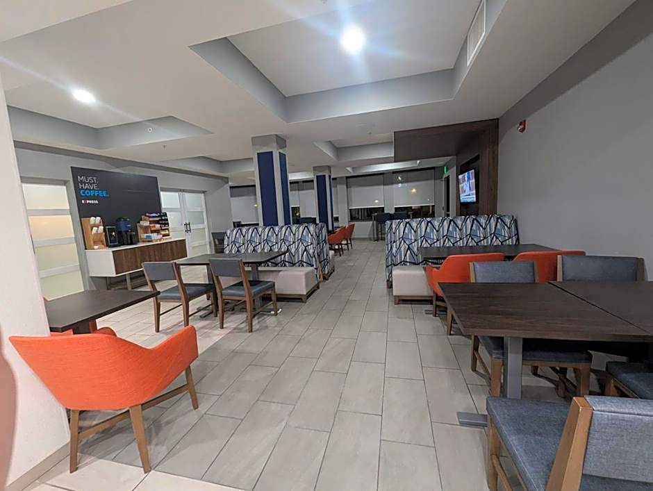 Holiday Inn Express Hotel & Suites Loveland By IHG