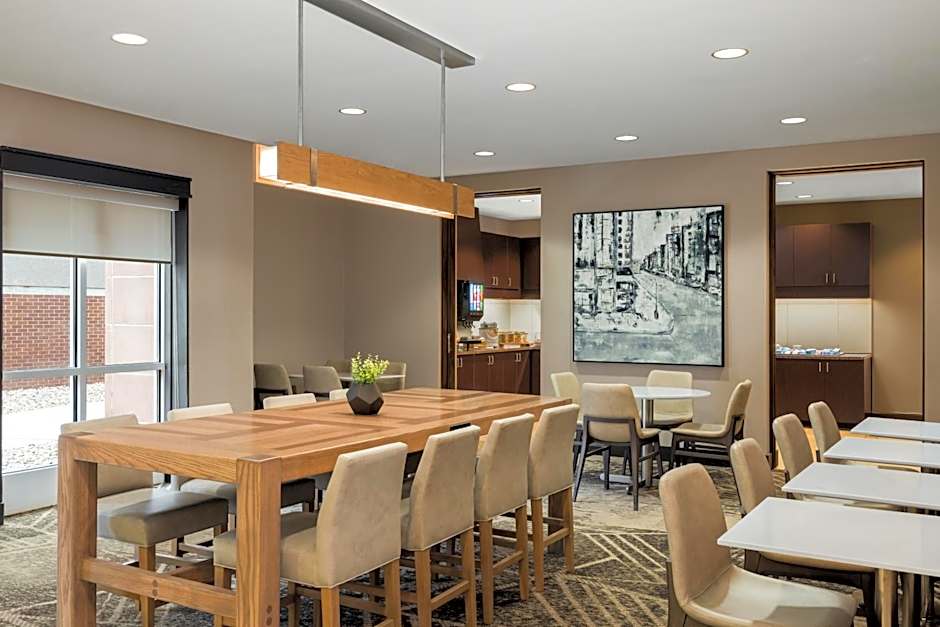 Residence Inn by Marriott Des Moines Downtown