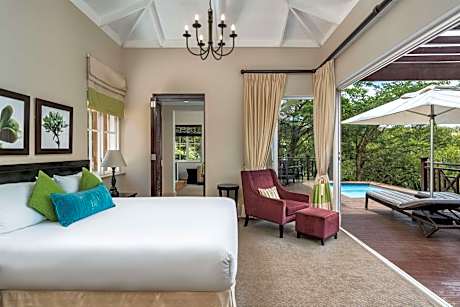 Villa Suite Room King Bed