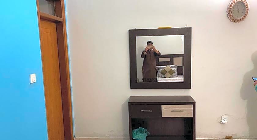 Hotel Executive Lodge