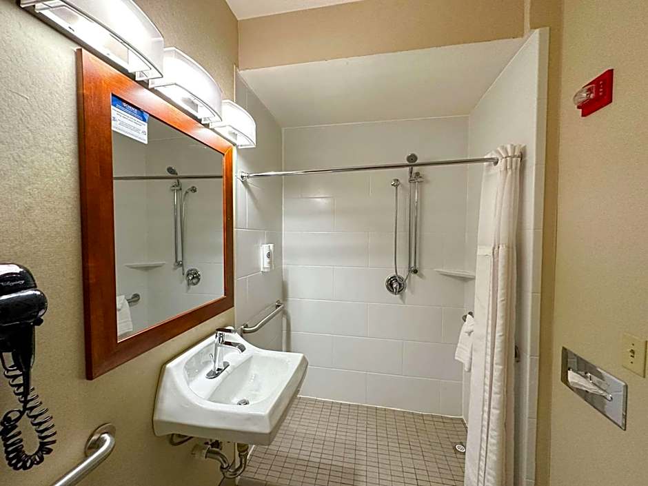 Country Inn & Suites by Radisson, Rock Falls, IL