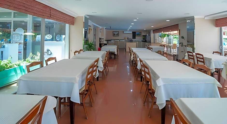 Lara Dinc Hotel