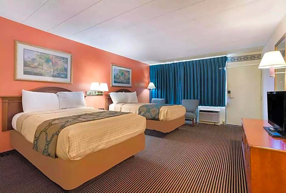 Royal Inn Clearfield