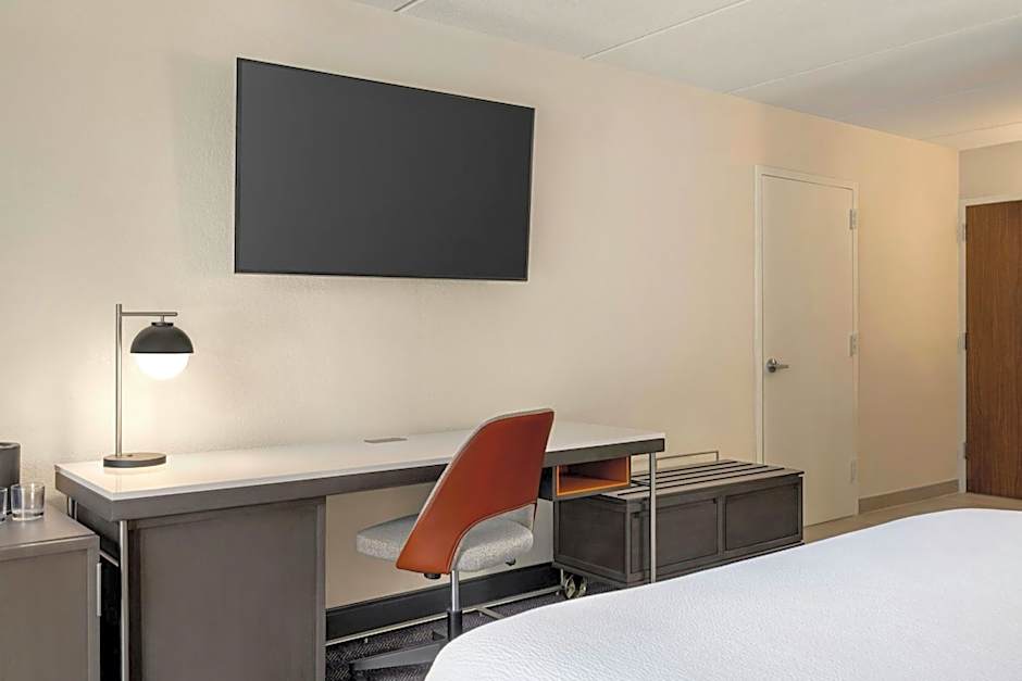 Courtyard by Marriott Atlanta Northlake