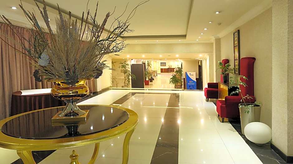 Elilly International Hotel