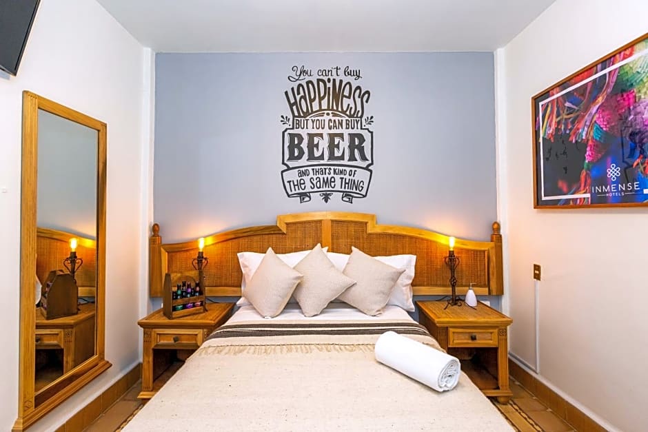 Mala Vecindad Beer Hotel