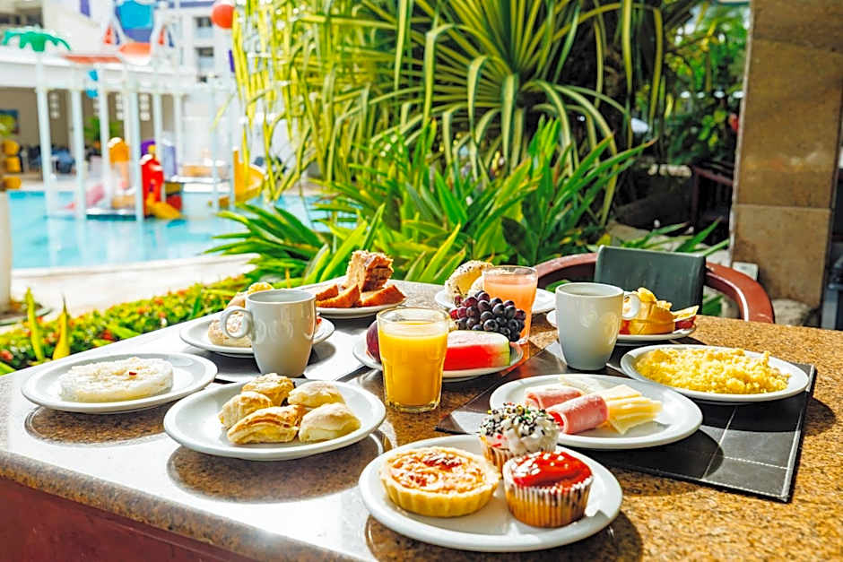El Aram Beach & Convention