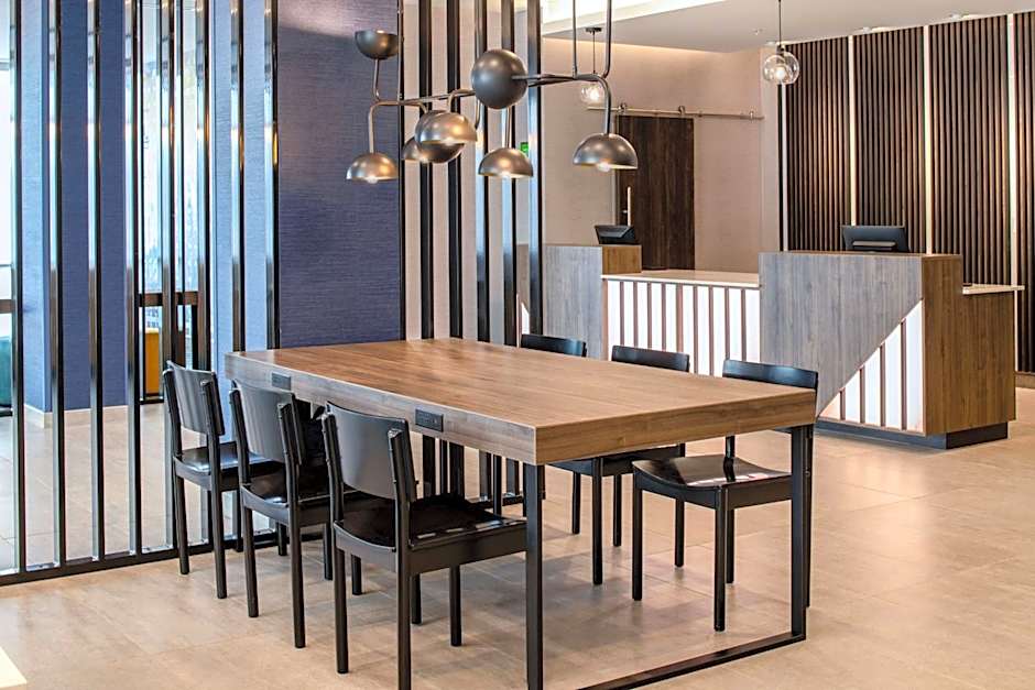 La Quinta Inn & Suites by Wyndham Spokane Downtown